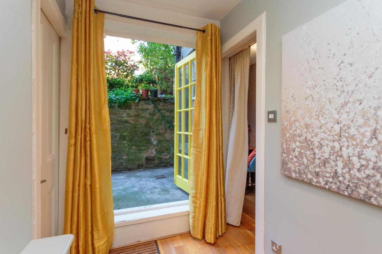 Beautiful Hideout In Center Of Edinburgh Apartment Exterior photo